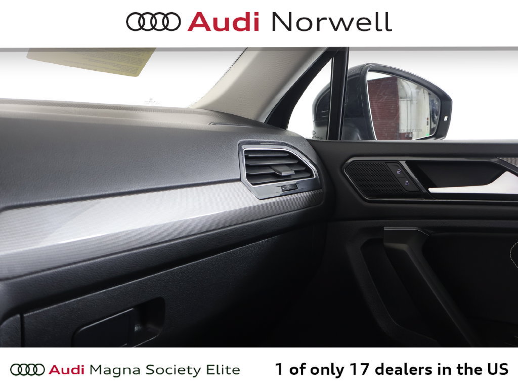 Used 2023 Volkswagen Tiguan SE AWD/4WD image 6