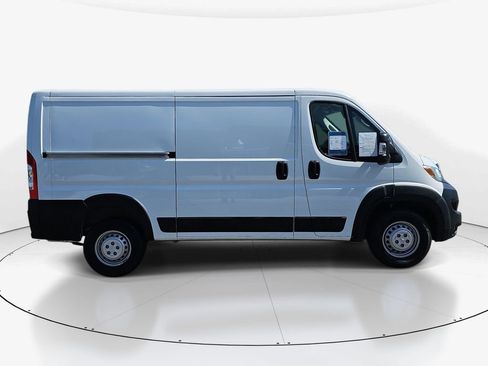 Used 2025 RAM ProMaster 2500 w/ Convenience Group FWD image 5