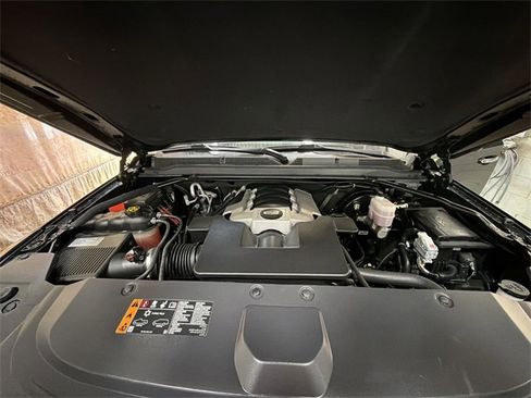 Certified 2020 Cadillac Escalade Luxury w/ Escalade Sport Edition image 28