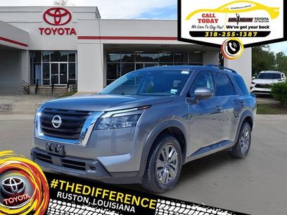 Used 2025 Nissan Pathfinder SV