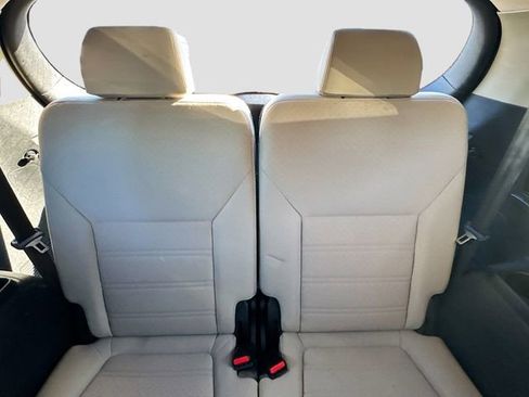 Used 2020 Kia Sorento S image 28