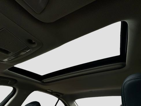 Used 2017 INFINITI Q50 3.0t Premium w/ Driver Assistance Package image 23