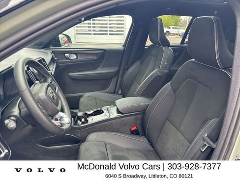 Used 2023 Volvo XC40 Recharge Plus w/ Protection Package Premier AWD/4WD image 8
