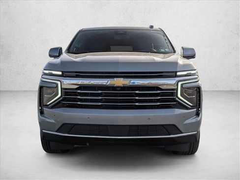 Used 2025 Chevrolet Tahoe LT image 2