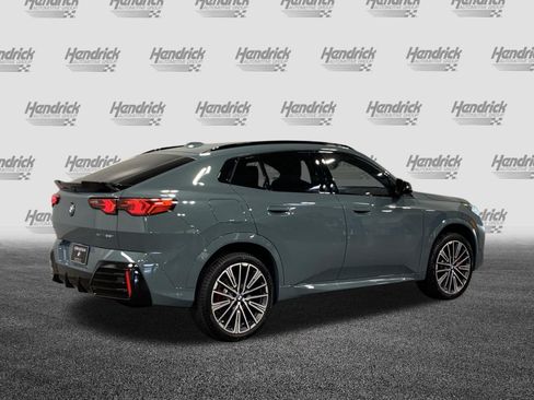 Used 2026 BMW X2 xDrive28i AWD/4WD image 8