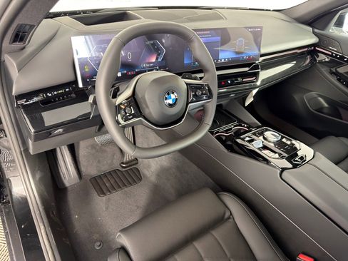 Used 2026 BMW 530i w/ Premium Package RWD image 4