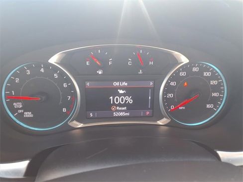 Used 2020 Chevrolet Traverse LT w/ Driver Confidence II Package image 13