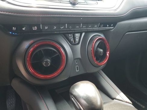 Used 2020 Chevrolet Blazer RS FWD image 35