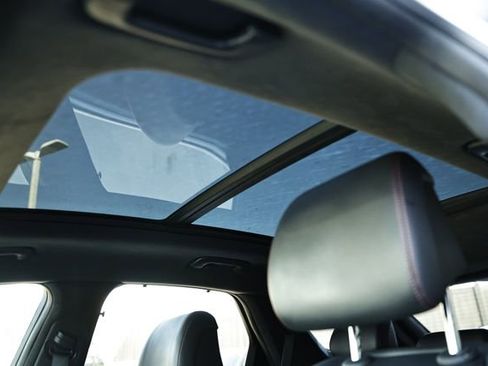 Used 2022 Genesis GV70 3.5T Sport w/ Sport Prestige Package image 19