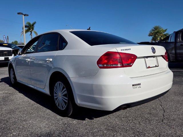 Used 2014 Volkswagen Passat 2.5 S FWD image 5