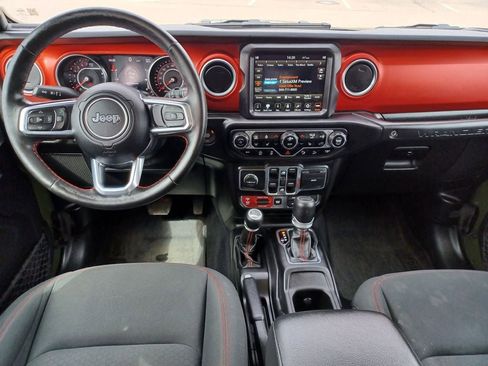 Used 2020 Jeep Wrangler Unlimited Rubicon w/ Dual Top Group AWD/4WD image 28