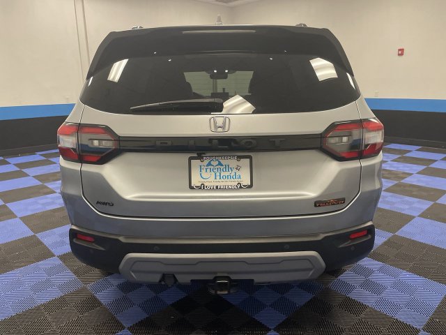 Certified 2025 Honda Pilot TrailSport image 24