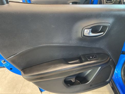 Used 2019 Jeep Compass Limited image 27