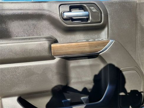 Used 2021 Chevrolet Silverado 1500 LT Trail Boss image 21