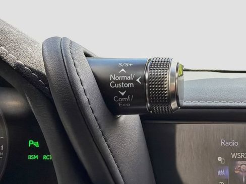 Used 2018 Lexus LC 500 Coupe w/ Performance Package RWD image 27