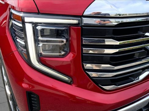 Used 2023 GMC Sierra 1500 SLT w/ SLT Premium Package AWD/4WD image 25