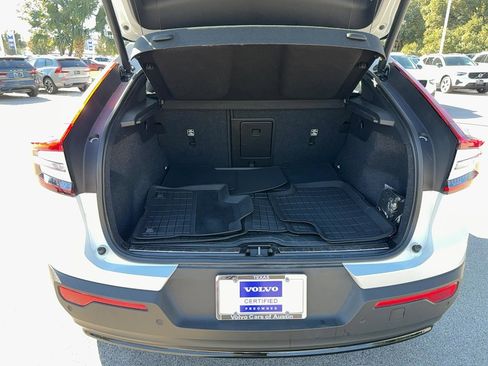 Certified 2023 Volvo C40 Recharge Core w/ Protection Package Premier image 25