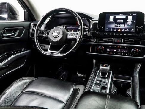 Used 2022 Nissan Pathfinder SL image 18
