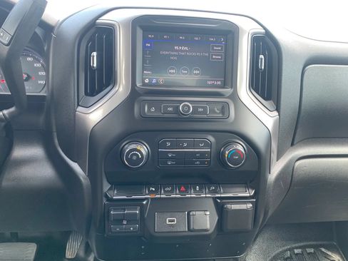 Used 2020 Chevrolet Silverado 1500 W/T w/ WT Safety Package AWD/4WD image 14