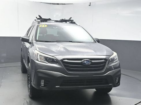 Used 2021 Subaru Outback Premium AWD/4WD image 3