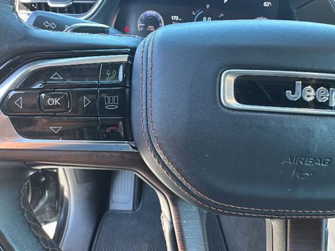 Used 2021 Jeep Grand Cherokee L Summit w/ Advanced Protech Group IV image 19