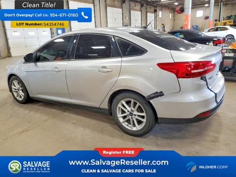 Used 2016 Ford Focus SE FWD image 3