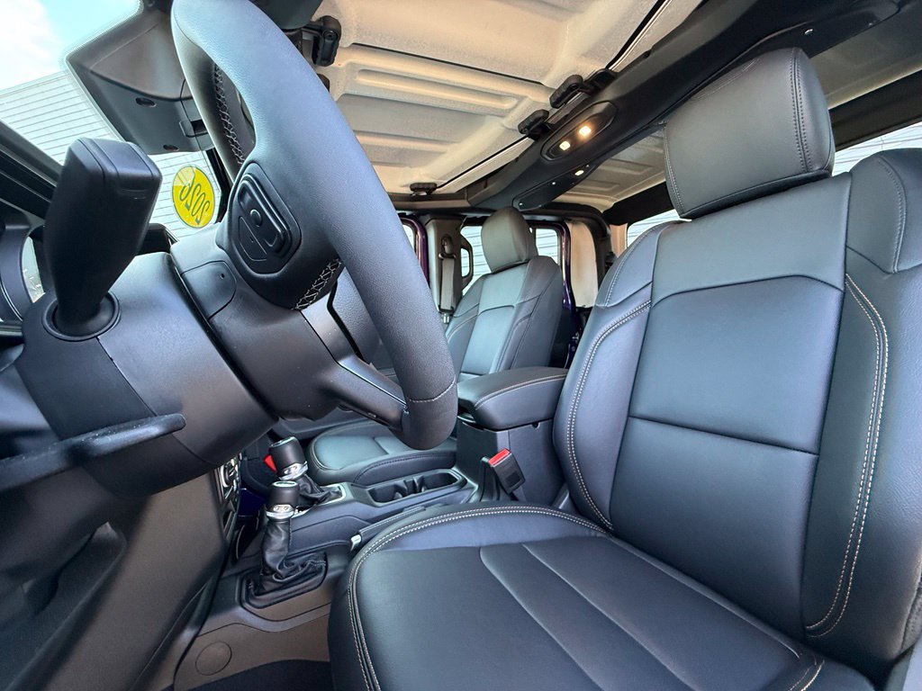 Used 2026 Jeep Gladiator Sport AWD/4WD image 4