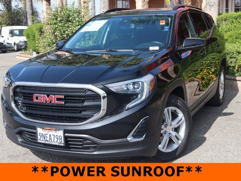 Used 2020 GMC Terrain SLE w/ Driver Convenience Package image 4