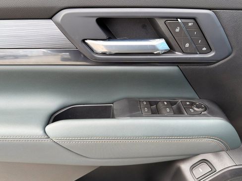 New 2026 GMC Terrain AT4 w/ Convenience Package III AWD/4WD image 10