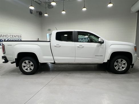 Used 2016 GMC Canyon SLE w/ SLE Convenience Package image 9