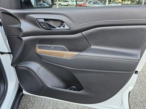 Used 2020 GMC Acadia SLE w/ Driver Convenience Package image 26