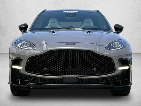 Used 2026 Aston Martin DBX S AWD/4WD image 3