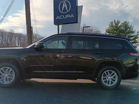 Used 2021 Jeep Grand Cherokee L Laredo w/ Luxury Tech Group I image 2