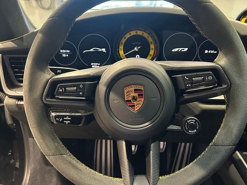 Used 2022 Porsche 911 GT3 RWD image 15