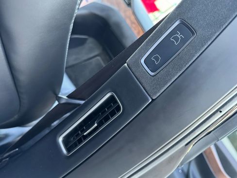 Used 2021 Tesla Model X Long Range image 35