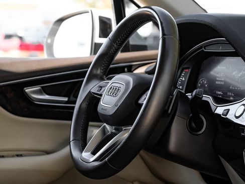 Used 2018 Audi Q7 3.0T Prestige image 18