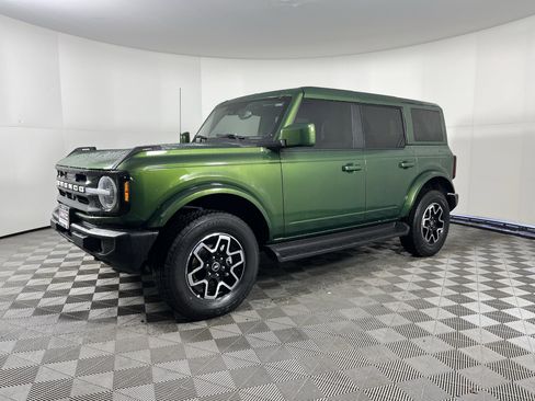 Used 2025 Ford Bronco Outer Banks image 21