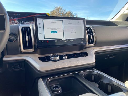 New 2026 Ford Expedition Max Active image 13