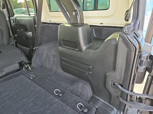 Used 2021 Jeep Wrangler Unlimited Sport AWD/4WD image 86