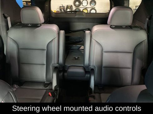 Used 2025 Chevrolet Traverse Z71 w/ Driver Confidence Package image 13