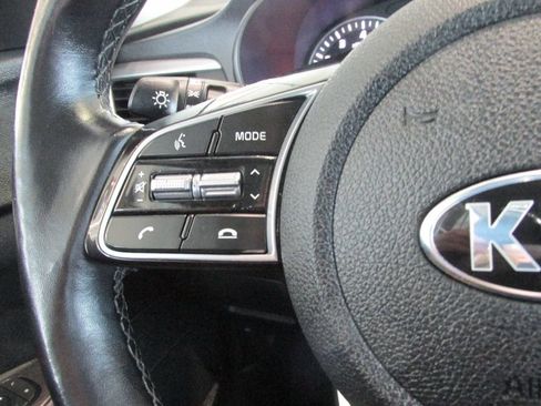 Used 2020 Kia Optima Premium image 16