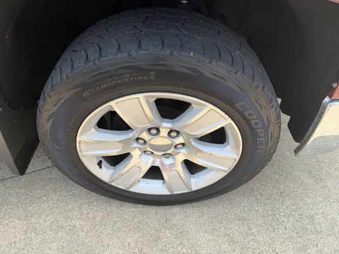 Used 2015 Chevrolet Silverado 1500 LTZ AWD/4WD image 9