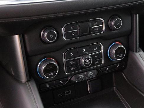 Used 2022 Chevrolet Tahoe LT RWD image 20