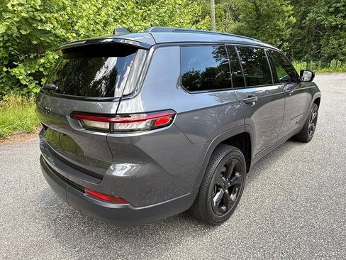 Used 2023 Jeep Grand Cherokee L Laredo AWD/4WD image 6