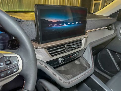 New 2026 Ford Explorer Active w/ Active Comfort Package AWD/4WD image 29