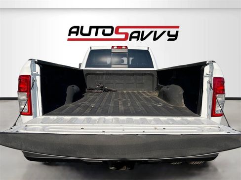 Used 2024 RAM 3500 Tradesman w/ Chrome Appearance Group image 24