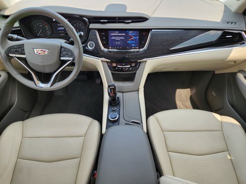 Used 2021 Cadillac XT6 Premium Luxury FWD image 24