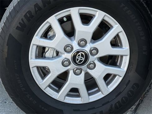 Used 2026 Toyota Tacoma SR image 8