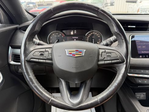 Used 2019 Cadillac XT4 Premium Luxury AWD/4WD image 20