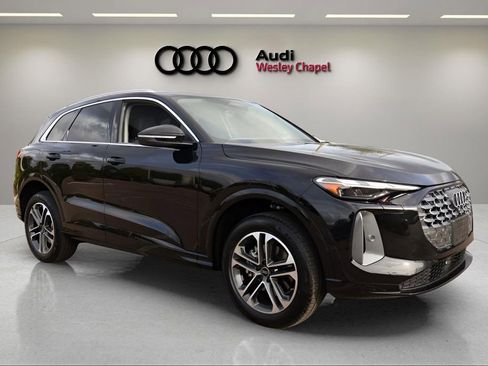 New 2025 Audi Q5 Premium Plus image 7